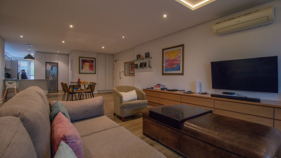 To Let 2 Bedroom Property for Rent in Fresnaye Western Cape